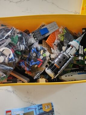4.5 Lb Bulk Lot Of LEGO Bricks And Manuals Mixed Sets Some Used Some New In Pack